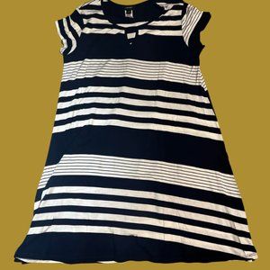 Espresso Women's Stripes, Shortsleeve Dress, Black and White, Size Large